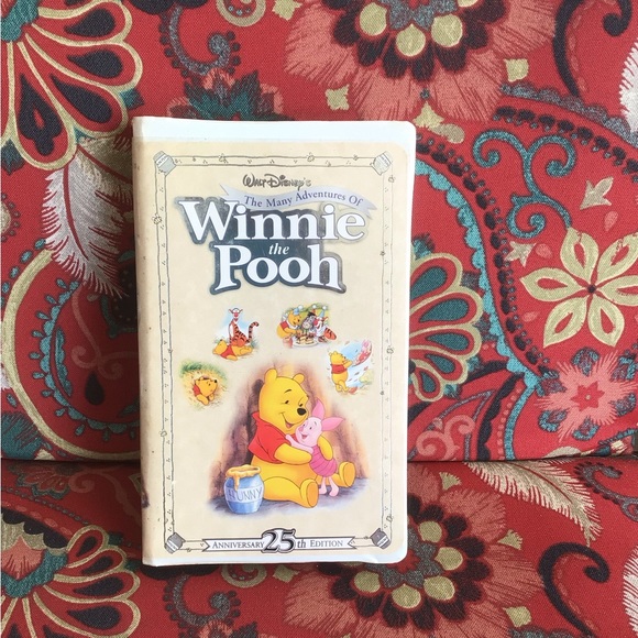 Winnie the Pooh VHS - Picture 1 of 2